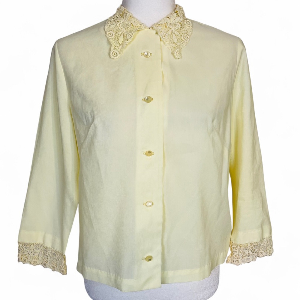 Vintage 60s 70s Sears Roebuck Size 8 10 S M Yellow Lace Collar Button Down Top
